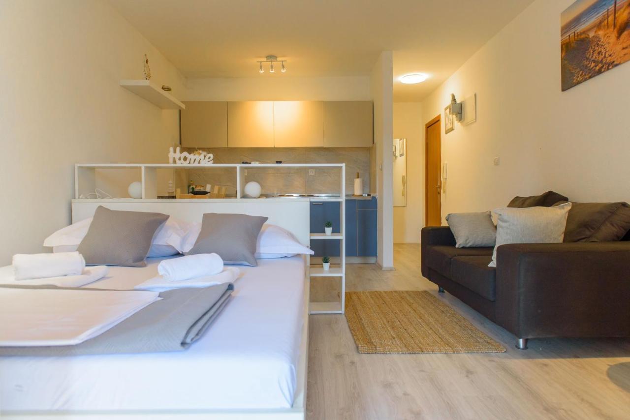 Donata Apartment